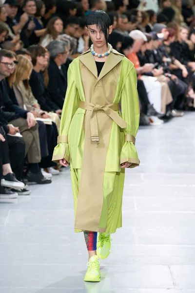 Look 7